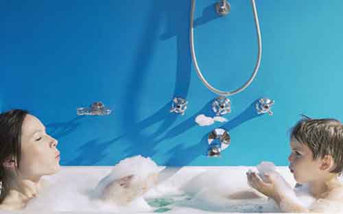 美的 E+藍鉆內(nèi)膽空氣能熱水器帶給你安全舒適生活