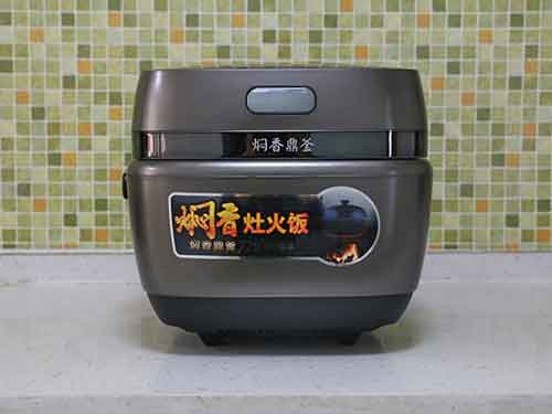 廚電評測:美的FZ4001燜香鈦金鼎釜電飯煲 廚電評測:美的FZ4001燜香鈦金鼎釜電飯煲