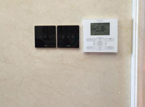 品牌產品測評：大氣外觀安裝便捷的小為智能開關