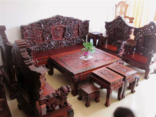 紅木家具市場依然藏貓膩 消費(fèi)者需提高防范意識 紅木家具市場依然藏貓膩 消費(fèi)者需提高防范意識