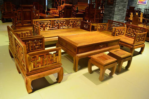 細說影響緬甸花梨木紅木家具價格的因素 細說影響緬甸花梨木紅木家具價格的因素