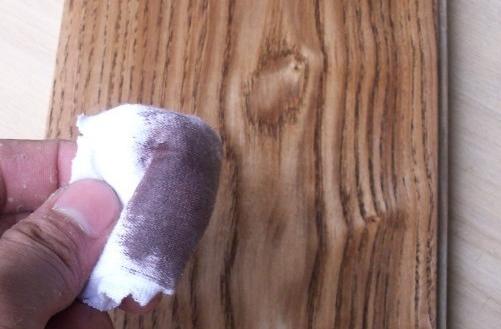 水性漆時代 木蠟油已被漸漸冷落 水性漆時代 木蠟油已被漸漸冷落