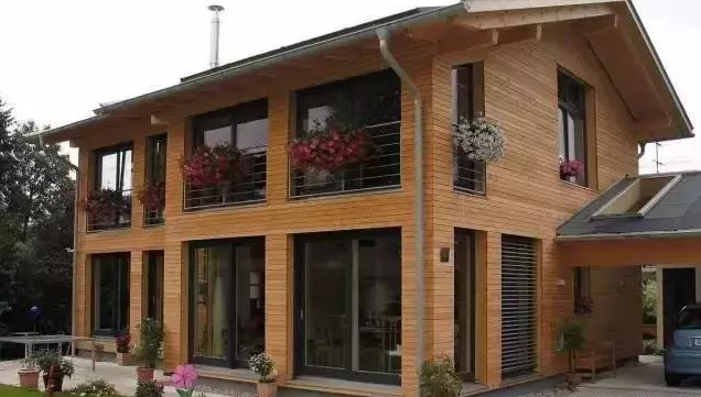 我們來看看工匠精神典范的德國人是怎樣設計門窗的