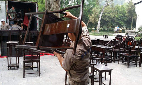 搬運紅木家具過程中需要注意哪些問題? 搬運紅木家具過程中需要注意哪些問題?