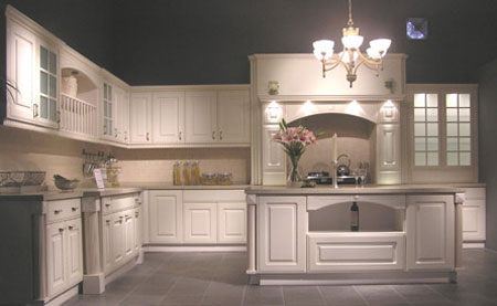 堅持特色品牌發展 櫥柜企業才可屹立市場不倒