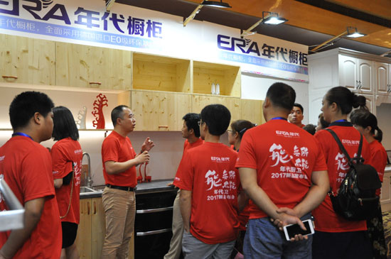 年代廚衛無所不能 新品聯動市場創新輝煌