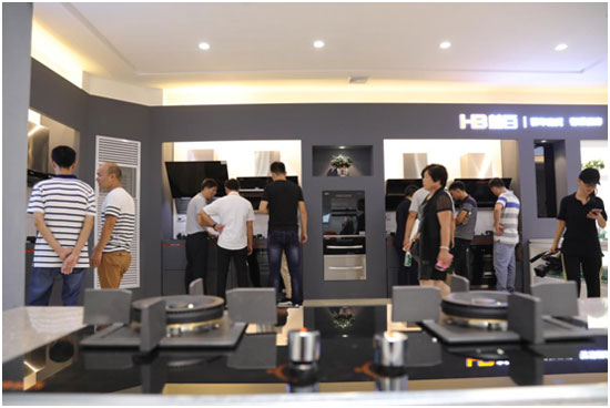 中國(guó)廚電新星——慧百?gòu)N電正式揭曉 中國(guó)廚電新星——慧百?gòu)N電正式揭曉