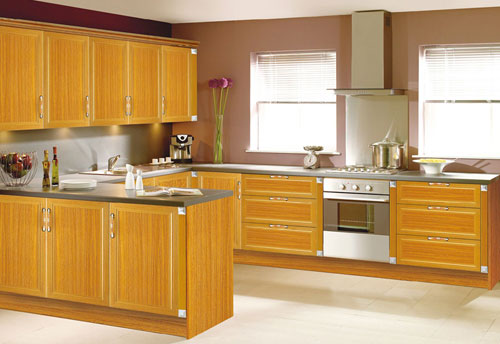 全鋁家居企業(yè)未來發(fā)展應(yīng)解決線上線下融合問題