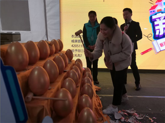 海信家用中央空調 “挑戰新居味”體驗式總裁簽售會成功舉辦