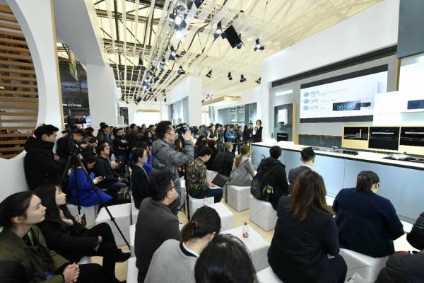 方太推“即開即熱“系列燃氣熱水器，在高端燃熱市場樹立創新榜樣