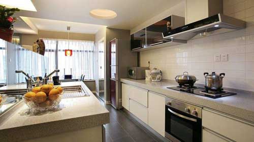 廚房電器企業(yè)慎舉“電商火把” 避免陷入隨大流 廚房電器企業(yè)慎舉“電商火把” 避免陷入隨大流