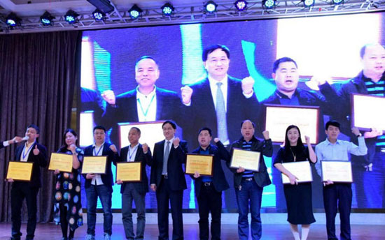 回昔往首，發力明天！盤點偉業牌2017年度大事記