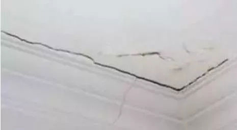 你家的吊頂是否安全？請務(wù)必引起重視！