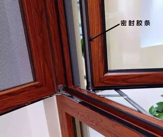 關注老年人健康，共筑希望——紅橡樹高端凈音門窗