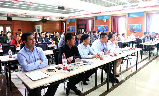 品牌大事|南海保時吉銷售精英蒞臨耀東華公司參觀交流 品牌大事|南海保時吉銷售精英蒞臨耀東華公司參觀交流