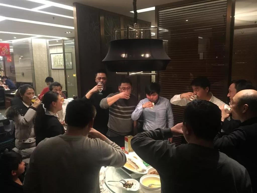 品牌大事|歐聯(lián)衛(wèi)浴河南區(qū)域年終經(jīng)銷商座談會(huì)舉行