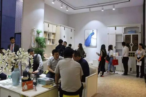 品牌大事|晾媽智能晾衣架亮相家具展，黑科技燃動廣州