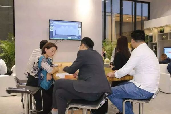 品牌大事|晾媽智能晾衣架亮相家具展，黑科技燃動廣州