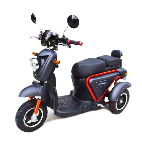 電動(dòng)車企業(yè)在市場(chǎng)競(jìng)爭(zhēng)中占據(jù)最高位置需借創(chuàng)新法寶應(yīng)對(duì)