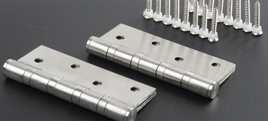 門業裝修| 鎖具和門吸什么材質好？開槽合頁和子母合頁哪個好？