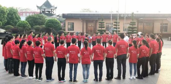 品牌大事|漢邦地板商學(xué)院第一屆精英店長(zhǎng)集訓(xùn)會(huì)收官