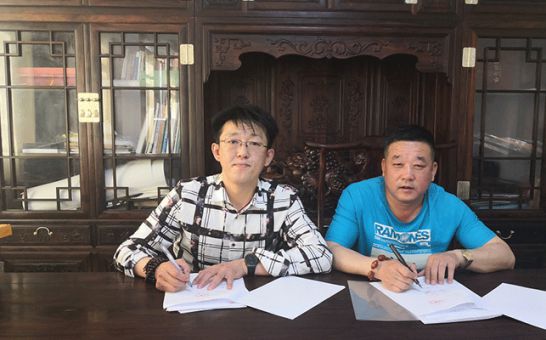 朝韓時間同步 我們理念同行 萬銘森簽約加入材保工程 朝韓時間同步 我們理念同行 萬銘森簽約加入材保工程