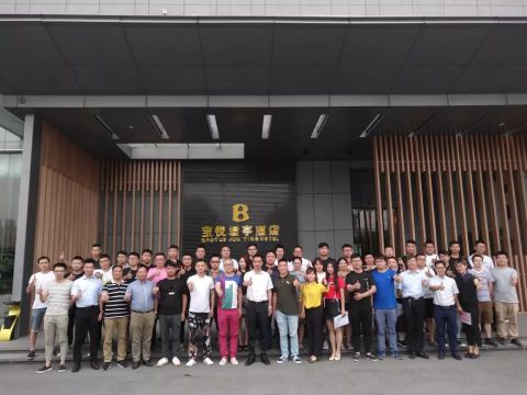 品牌榮譽|雙洋紅木董事長王海洋榮升東陽市青年企業(yè)家委員會主任 品牌榮譽|雙洋紅木董事長王海洋榮升東陽市青年企業(yè)家委員會主任