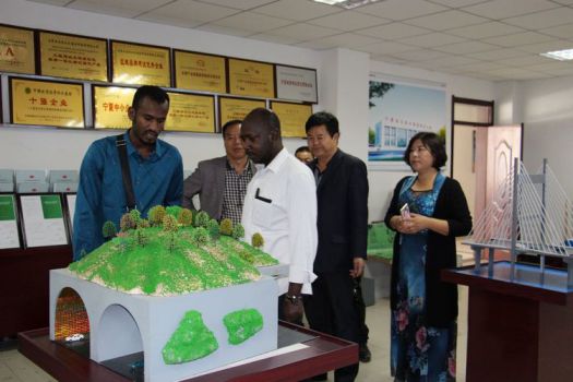 蘇丹共和國阿里董事長與雙玉防水集團達成戰略合作協議