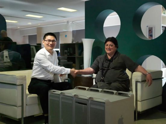 用頂尖設(shè)計(jì)講好品牌故事 德?tīng)柕匕迦蚧季S下的新布局