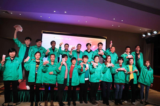 “匠心筑夢·伊思曼股份新春喜樂會”開啟2019新征程 “匠心筑夢·伊思曼股份新春喜樂會”開啟2019新征程