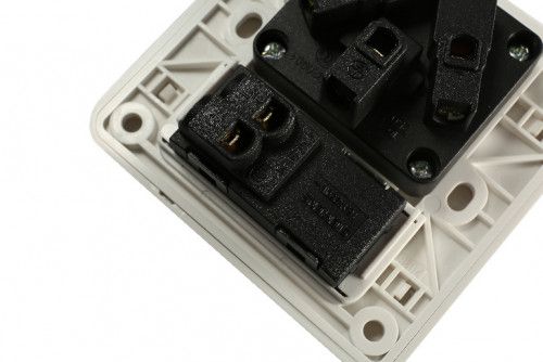 購買開關插座是國際品牌還是中國品牌？還需要注意些什么？