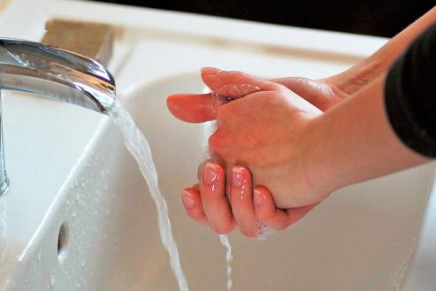 80年代老房選熱水器很難？看一下這對90后夫妻的經歷