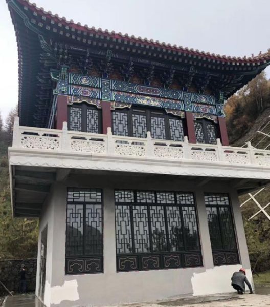 中式仿古鋁合金門窗被應(yīng)用的地方其實(shí)并不少! 中式仿古鋁合金門窗被應(yīng)用的地方其實(shí)并不少!