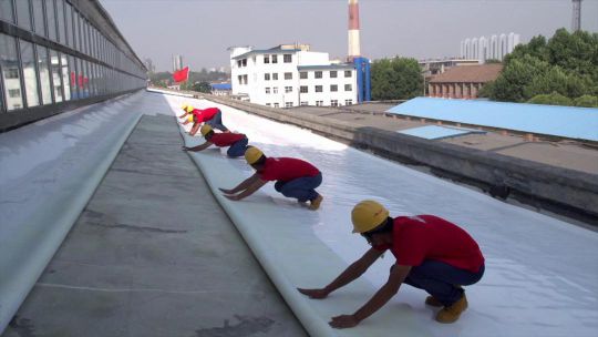 東方雨虹復(fù)合防水卷材在紅旗長春基地項(xiàng)目的應(yīng)用案例