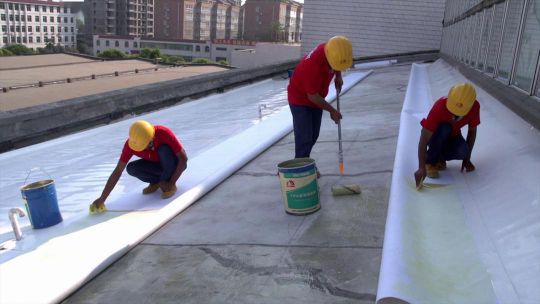 東方雨虹復(fù)合防水卷材在紅旗長春基地項(xiàng)目的應(yīng)用案例