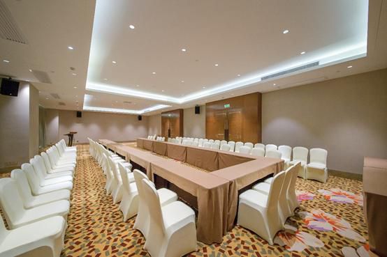 品牌產品|雷士照明T5一體化支架，簡約且用途多樣化