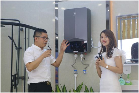 優優伴侶爆品思維，換道超車