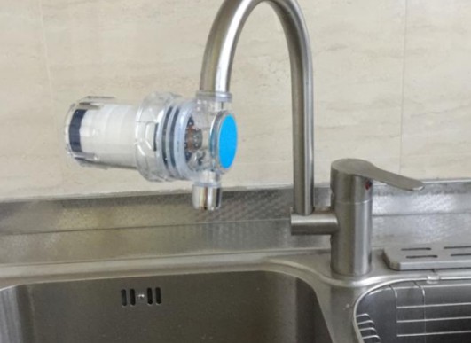 想提升水質怎么辦?購買凈水器要技巧，三步驟幫你解決難題