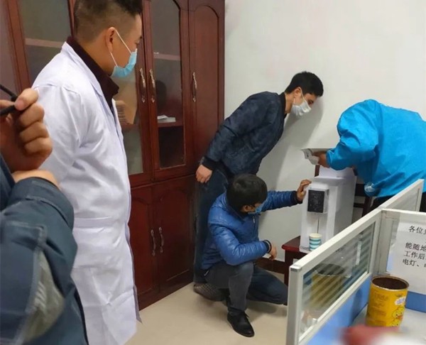 凈水器十大品牌法蘭尼20年始終專注凈水，健康家居水堅(jiān)定同行者