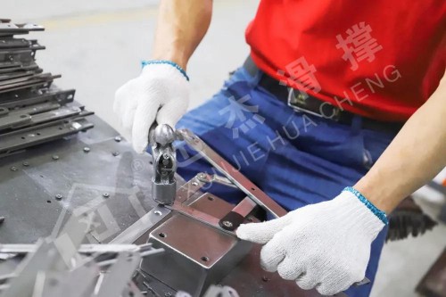 鋁合金門窗滑撐，迅杰一路向前、永不止步！