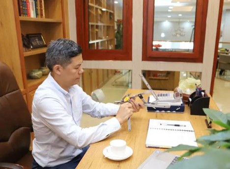 鋁合金門窗滑撐，迅杰一路向前、永不止步！