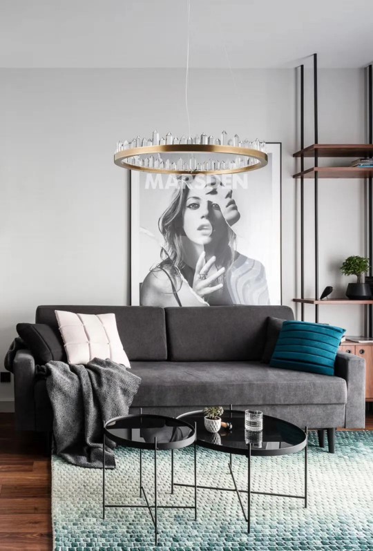 客廳主燈應該如何挑選， 是吸頂燈，吊燈，還是？