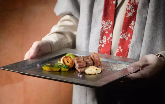 工程案例|寶輝燈飾助力萊佛士酒店打造奢華傳奇! 工程案例|寶輝燈飾助力萊佛士酒店打造奢華傳奇!