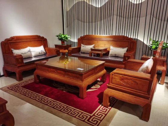 為你而來，御興紅木強勢入駐濟南富雅紅木樓五樓中廳