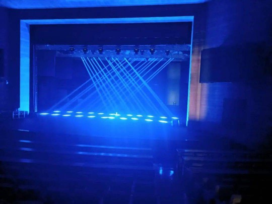 鴻彩助力甘肅金昌大劇院燈光改造項目順利完工! 鴻彩助力甘肅金昌大劇院燈光改造項目順利完工!