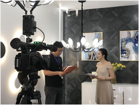 千佳元燈飾新品云直播火熱繼續(xù) 遼吉專場(chǎng)贏創(chuàng)新篇 千佳元燈飾新品云直播火熱繼續(xù) 遼吉專場(chǎng)贏創(chuàng)新篇