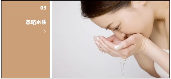 海爾纖享熱水器AS搭載智慧七星級凈水洗，可使洗浴水質(zhì)更健康