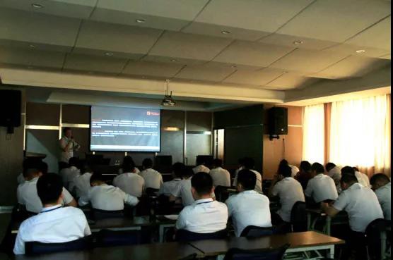 九品陶瓷榮耀原石大板培訓會圓滿舉行 九品陶瓷榮耀原石大板培訓會圓滿舉行