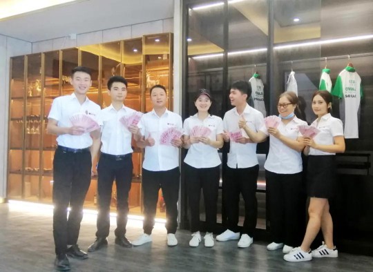 看過來，創(chuàng)萬嘉全鋁家居又頒發(fā)豐厚獎金！