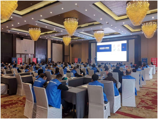 大明照明再創(chuàng)輝煌!磁吸燈深受熱捧!